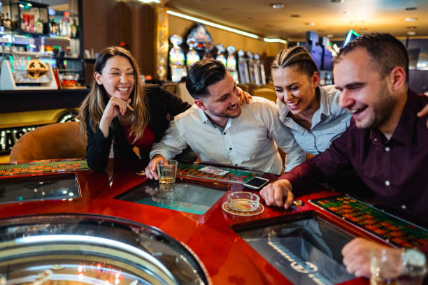 Cluster pay winning combination